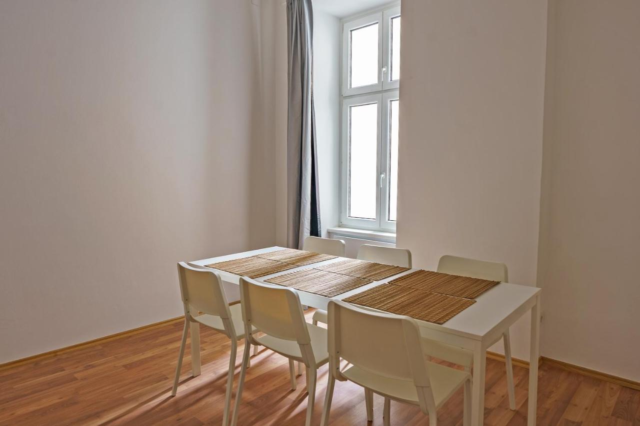 Appartement 1090 *